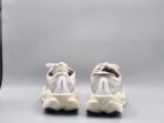 Hoka - Image 5