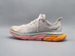 Hoka - Image 5