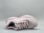 Hoka - Image 3